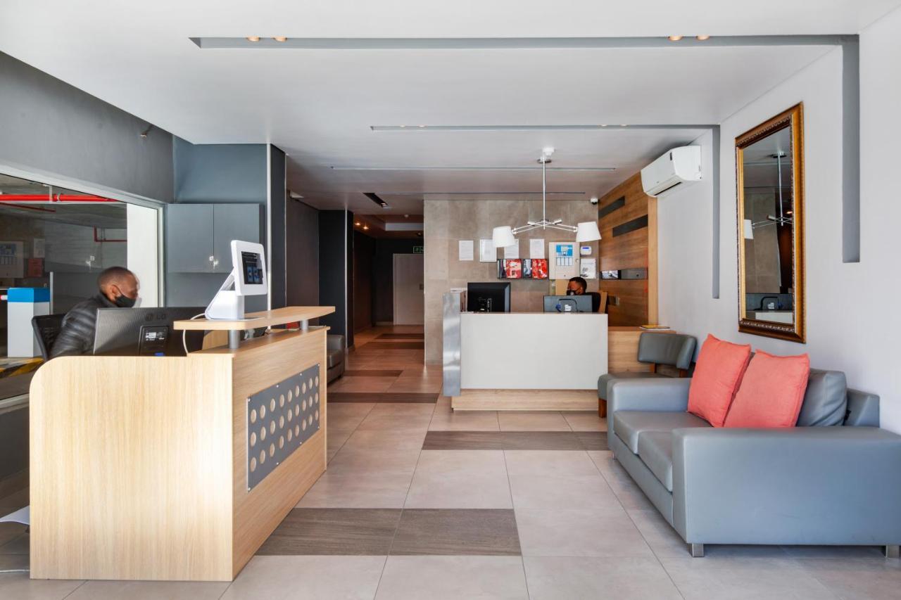 Backup-Powered Trendy Ny City Apartment At Table Mountain Cape Town Exterior photo