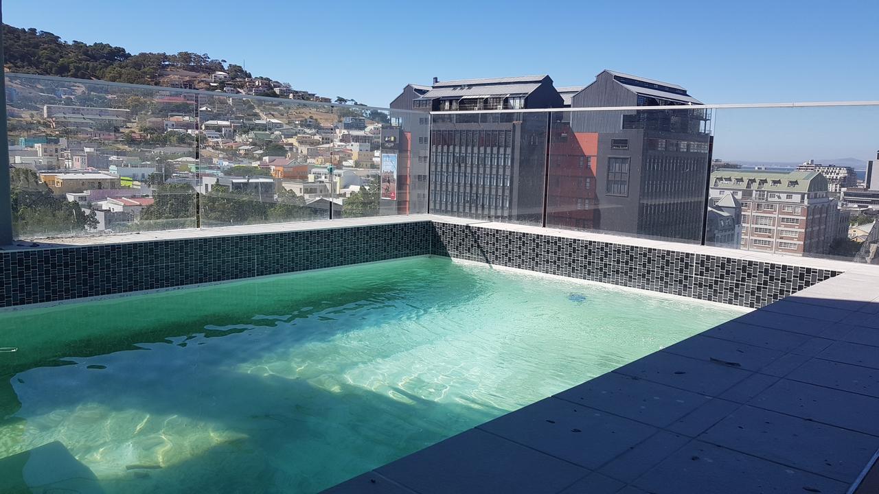 Backup-Powered Trendy Ny City Apartment At Table Mountain Cape Town Exterior photo